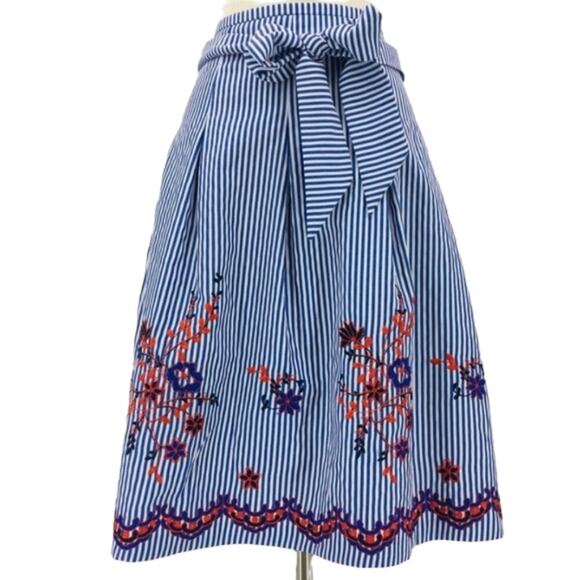 Nine‎ West Seersucker Striped Pleated Embroidered Skirt Plus Size 16 - Picture 2 of 11